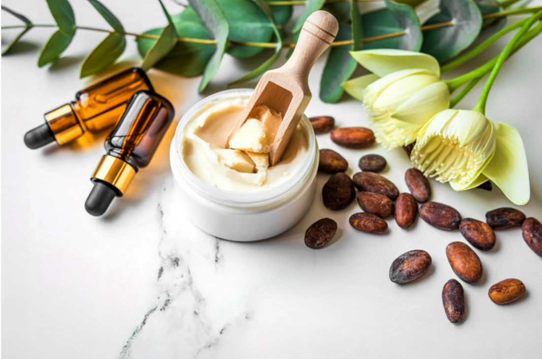 فوائد زبدة الشيا للبشرة والشعر